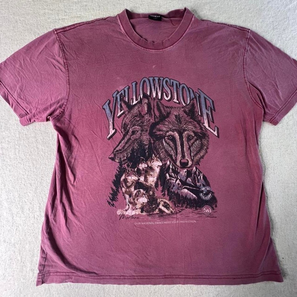 Cotton On Yellowstone National Park Wolf Graphic T-Shirt Mens Large Burgundy